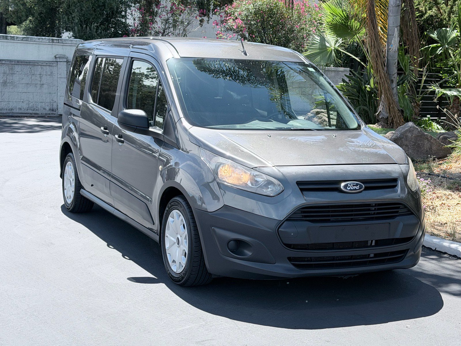 Used 2016 Ford Transit Connect XL FWD image 5