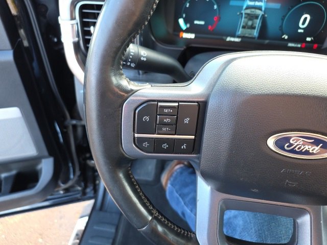 Used 2023 Ford F350 Lariat w/ Chrome Package image 29