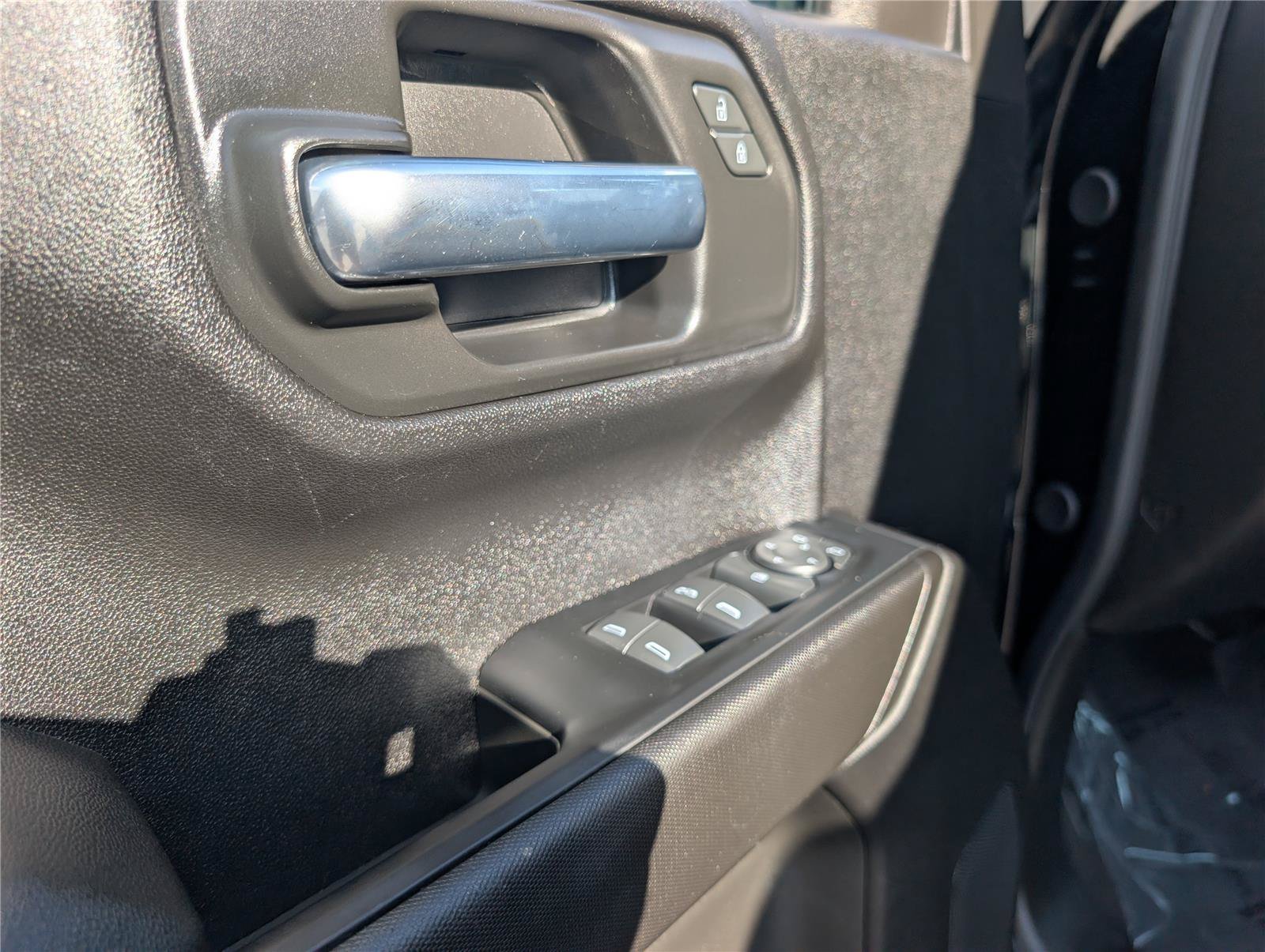 Used 2024 Chevrolet Silverado 1500 Custom w/ Turbomax Blackout Package AWD/4WD image 19