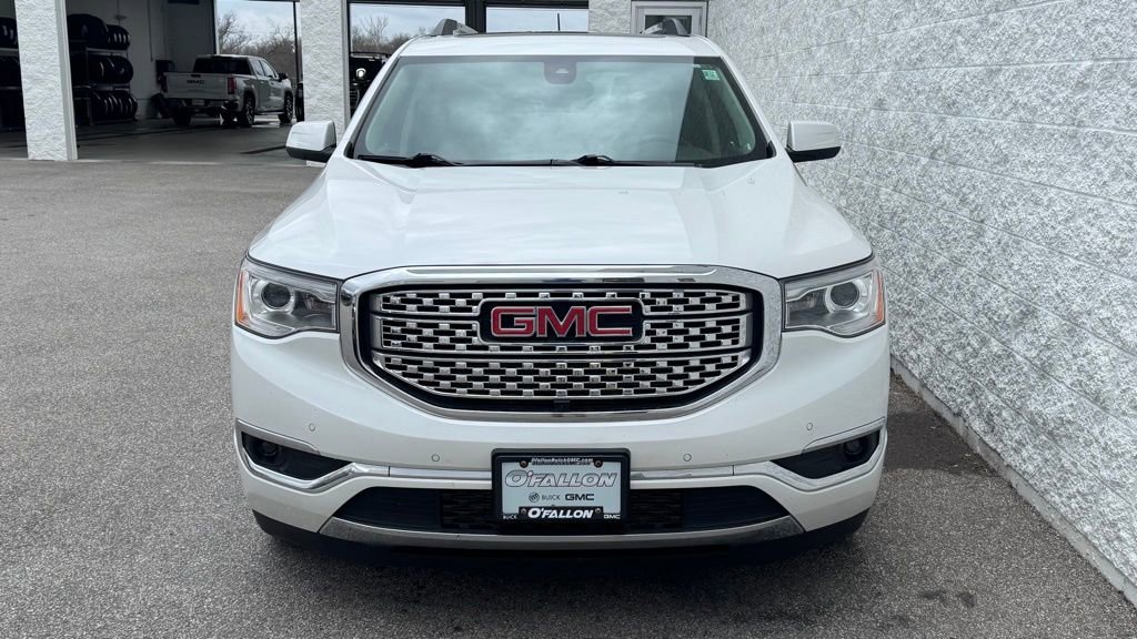 Used 2017 GMC Acadia Denali w/ Technology Package image 4