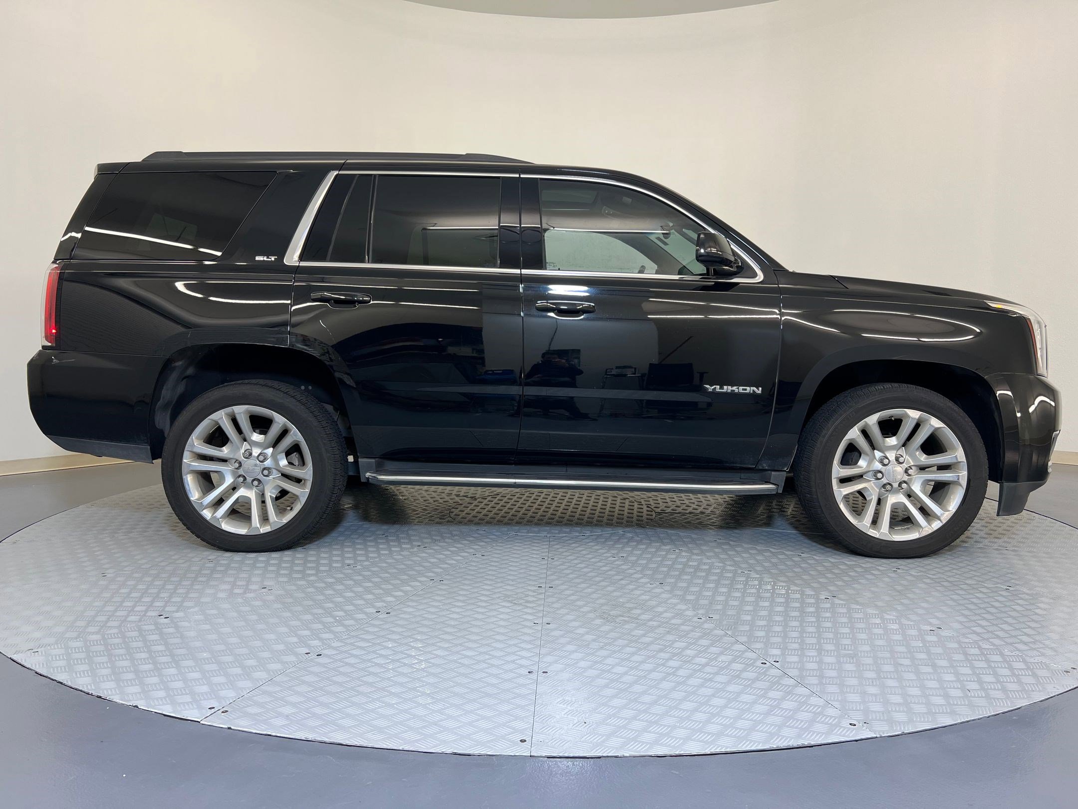 Used 2020 GMC Yukon SLT w/ Value Plus Edition image 7
