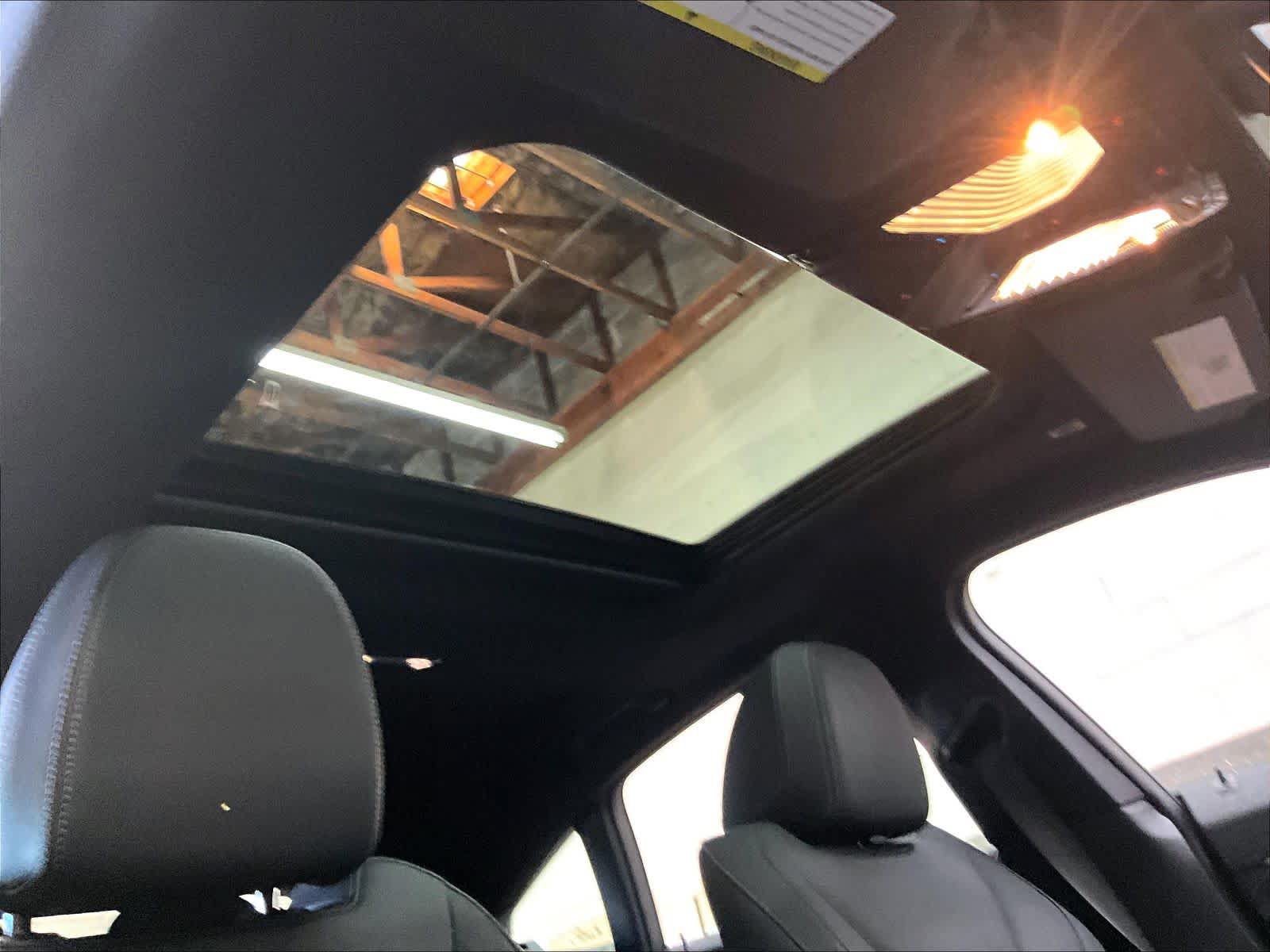 Used 2025 BMW i4 eDrive40 w/ M Sport Package RWD image 25