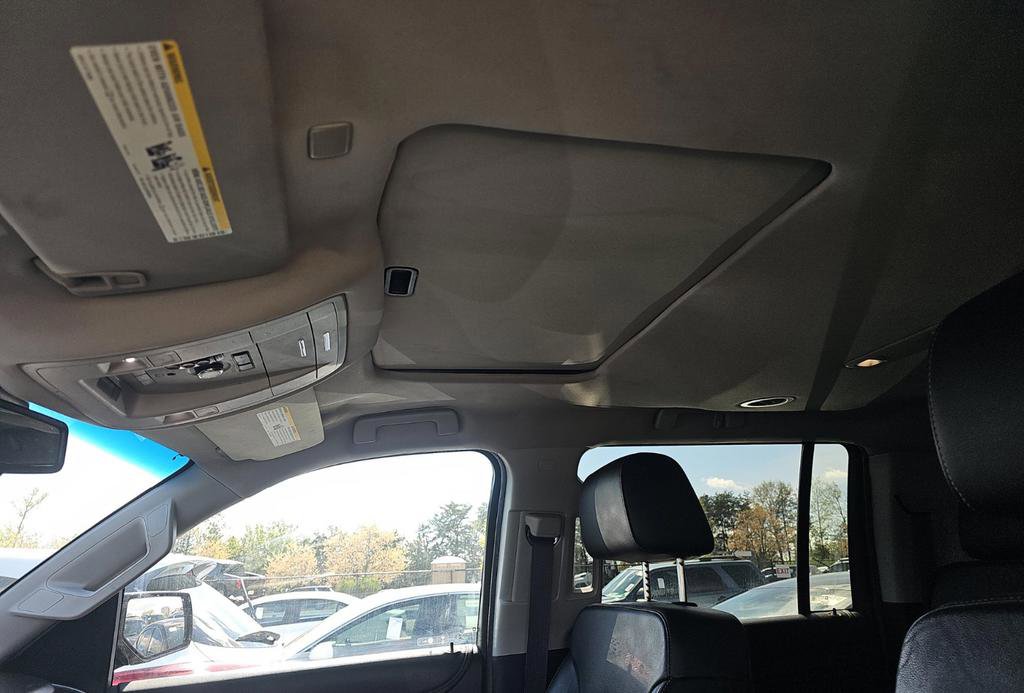 Used 2018 Chevrolet Suburban LT AWD/4WD image 10