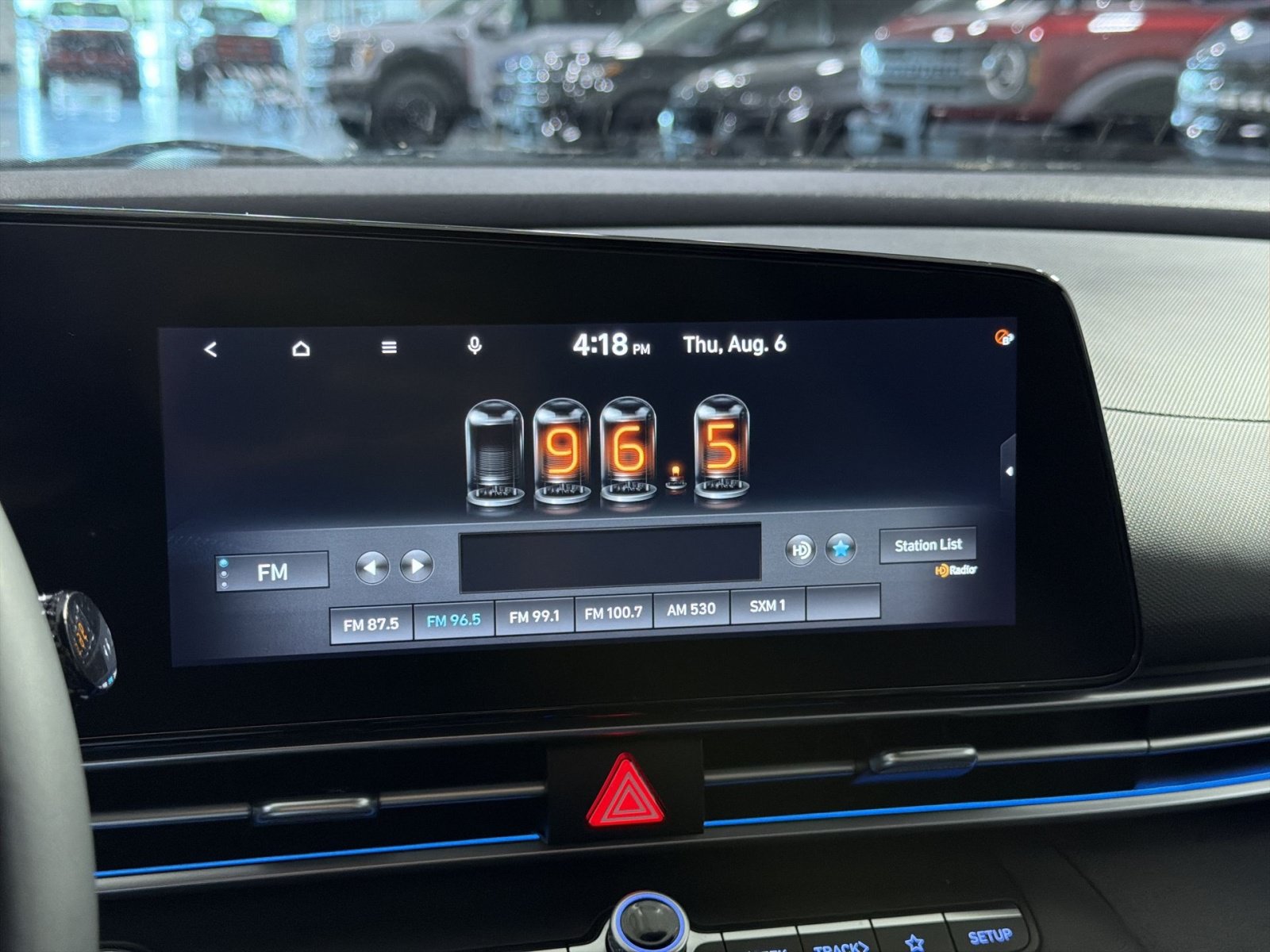 Used 2023 Hyundai Elantra Limited FWD image 35