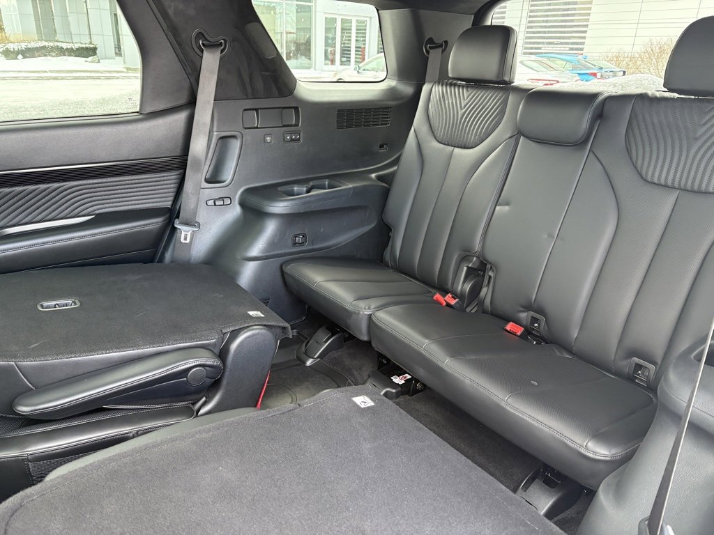 Used 2024 Hyundai Palisade Calligraphy image 15