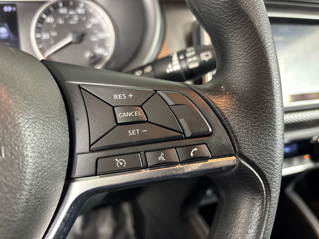 Used 2020 Nissan Kicks SV image 15