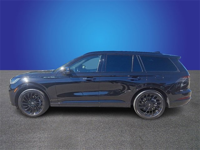 Used 2025 Lincoln Aviator Reserve w/ Jet Appearance Package image 7