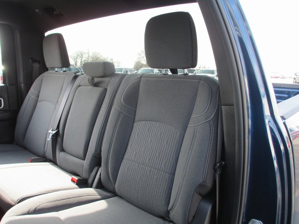 Used 2024 RAM 2500 Big Horn w/ Sport Appearance Package image 19