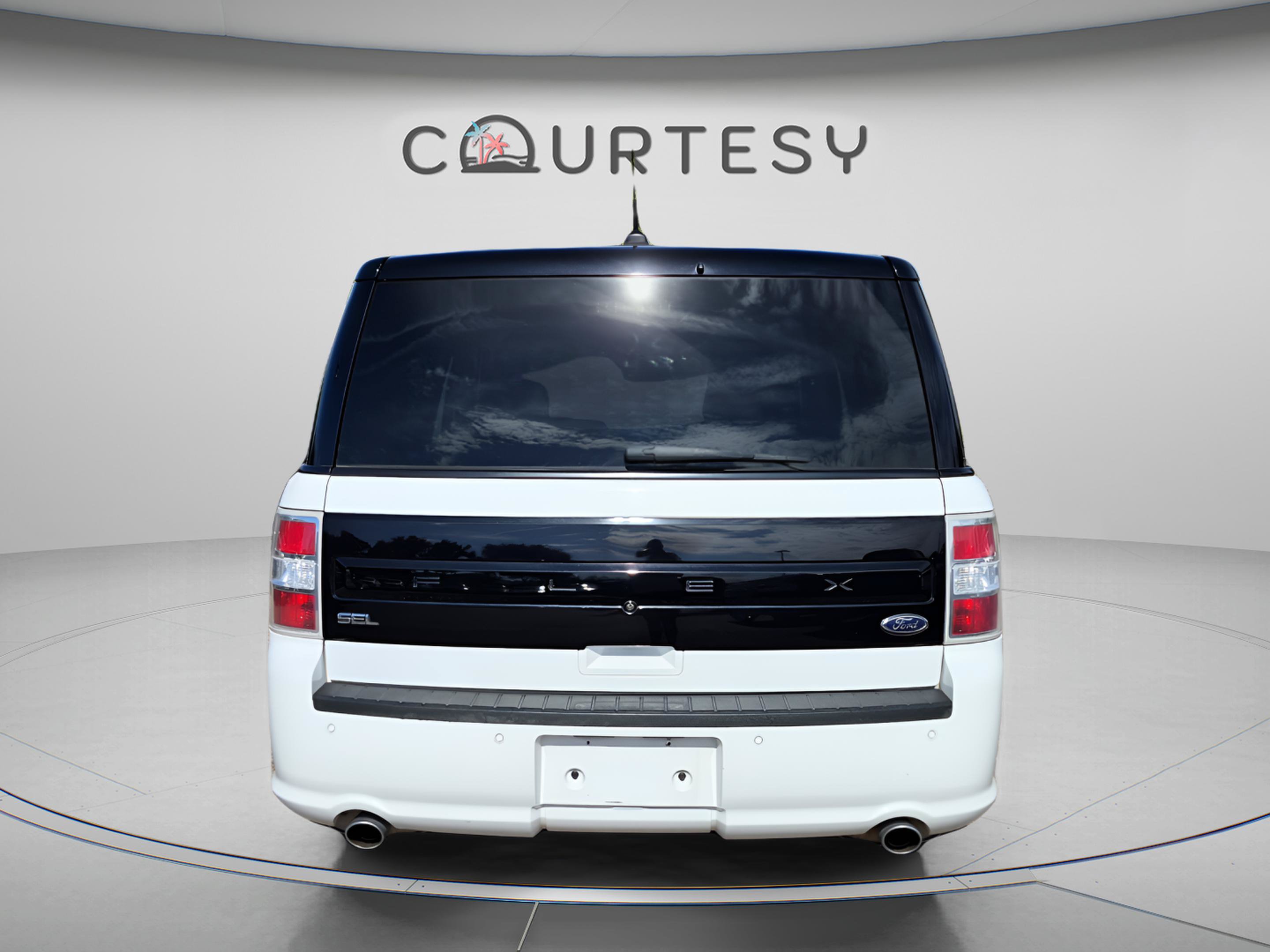 Used 2019 Ford Flex SEL w/ Equipment Group 202A FWD image 4