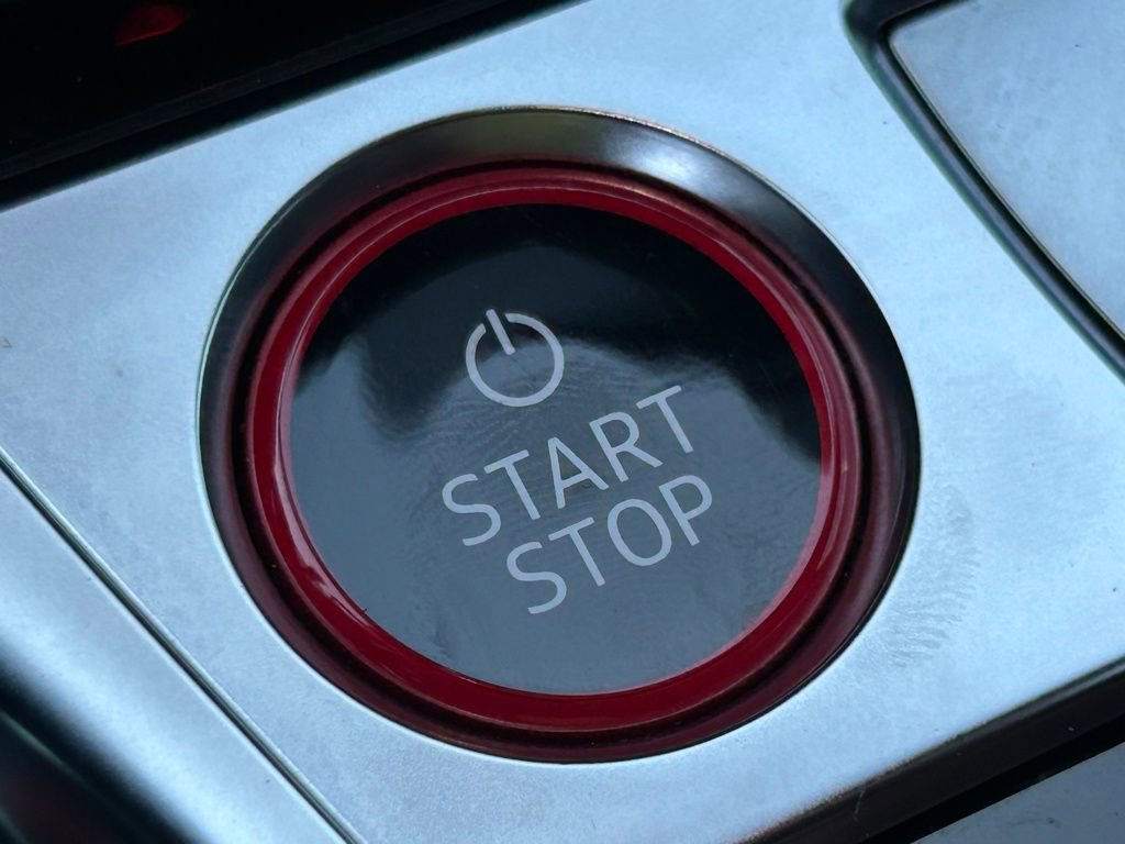 Used 2023 Audi e-tron S Premium Plus w/ Black Optic Package image 43