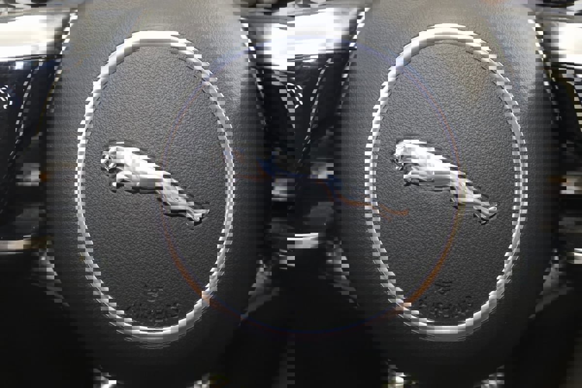 Used 2024 Jaguar XF R-Dynamic SE image 44