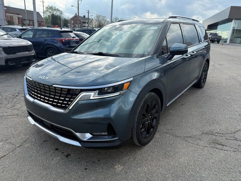 Used 2022 Kia Carnival SX image 3