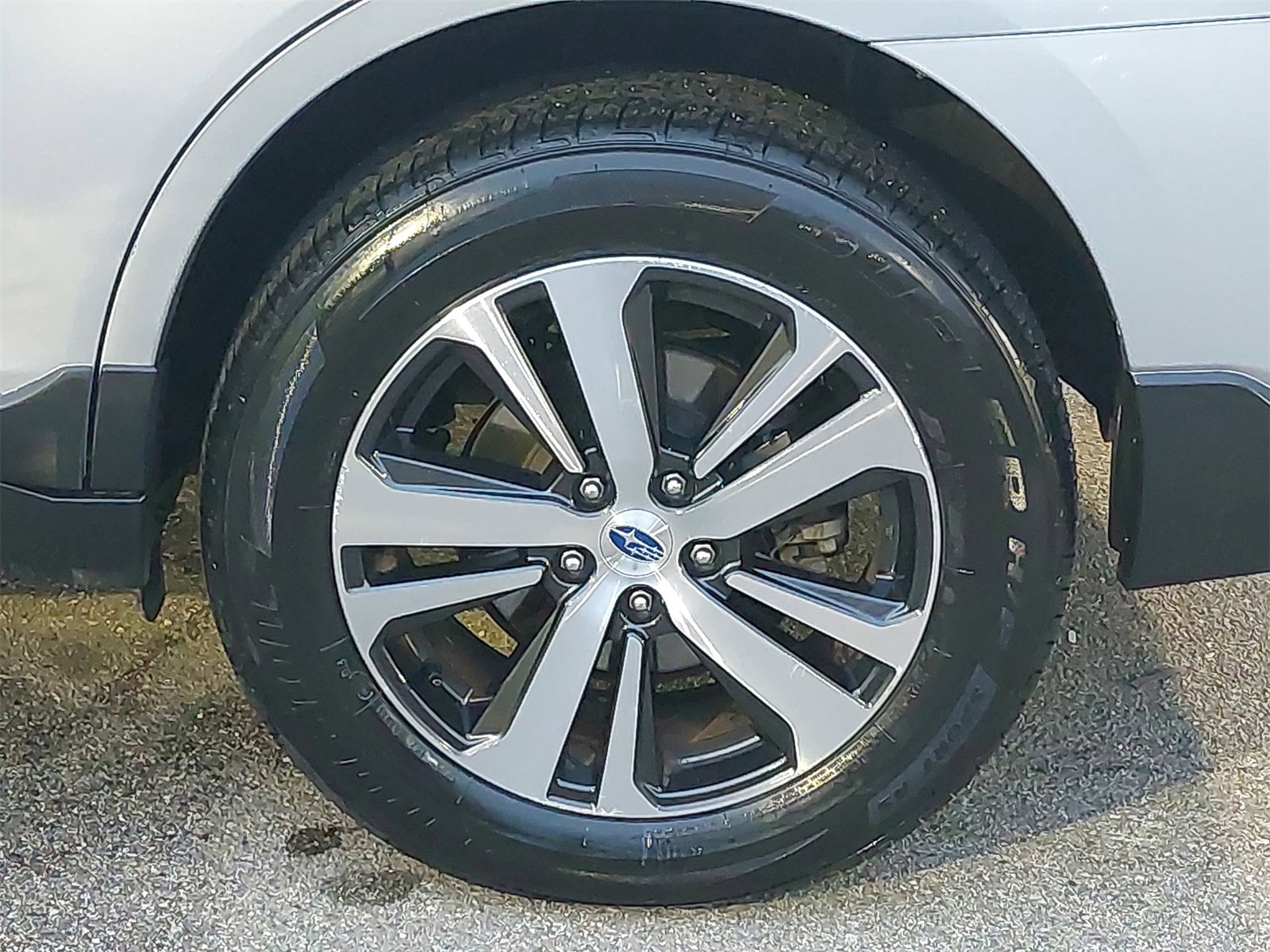 Used 2018 Subaru Outback 2.5i Limited image 34