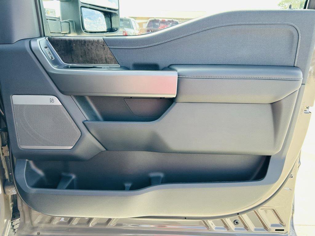New 2026 Ford F250 Lariat w/ Lariat Premium Package image 37