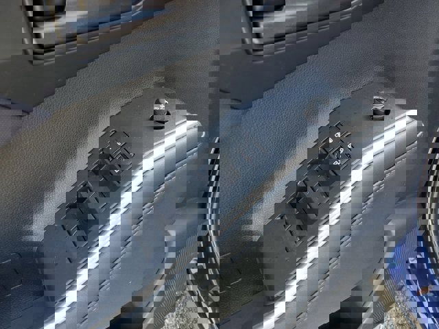 Used 2023 Toyota Highlander L image 14