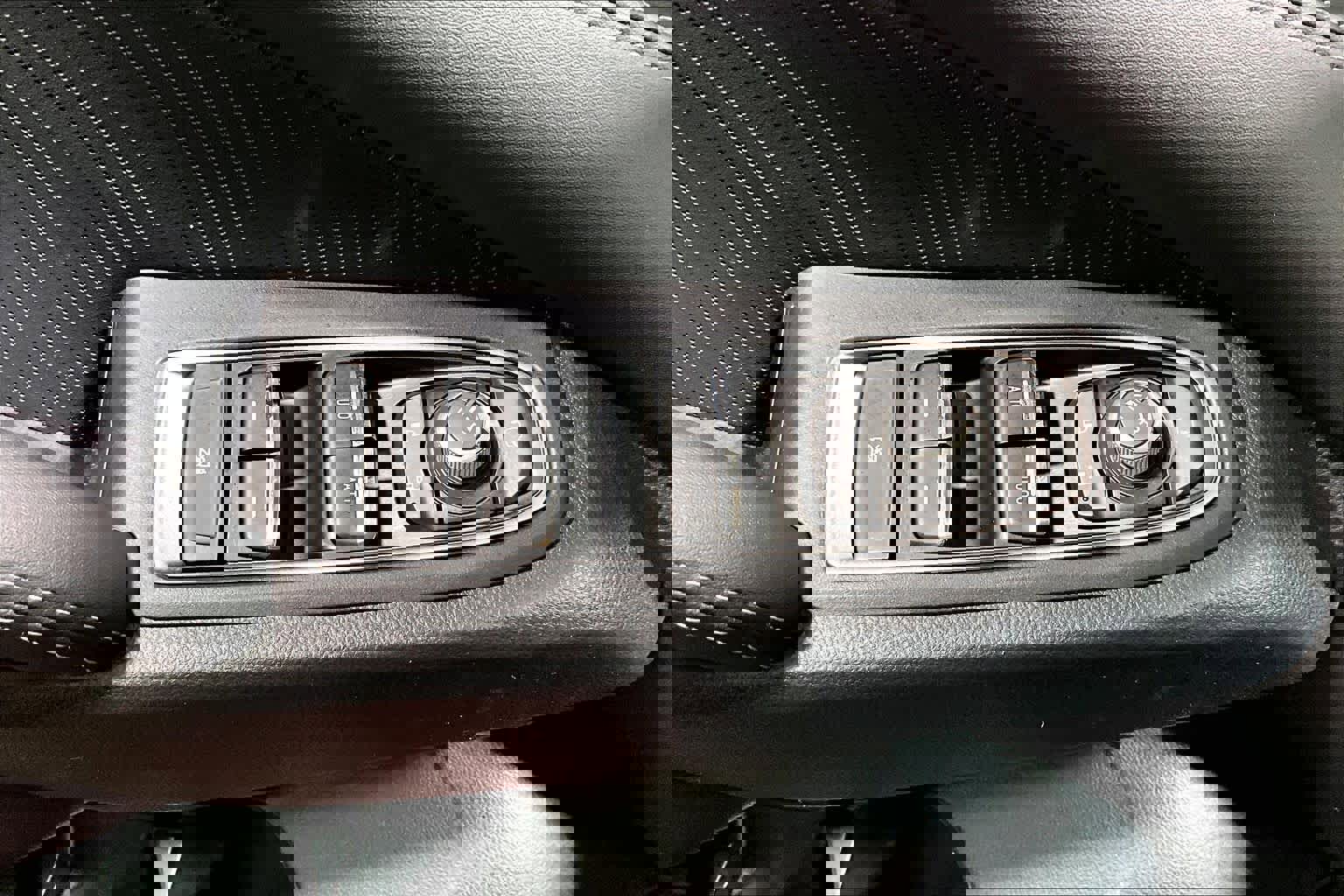 Used 2024 Subaru Ascent Touring image 35