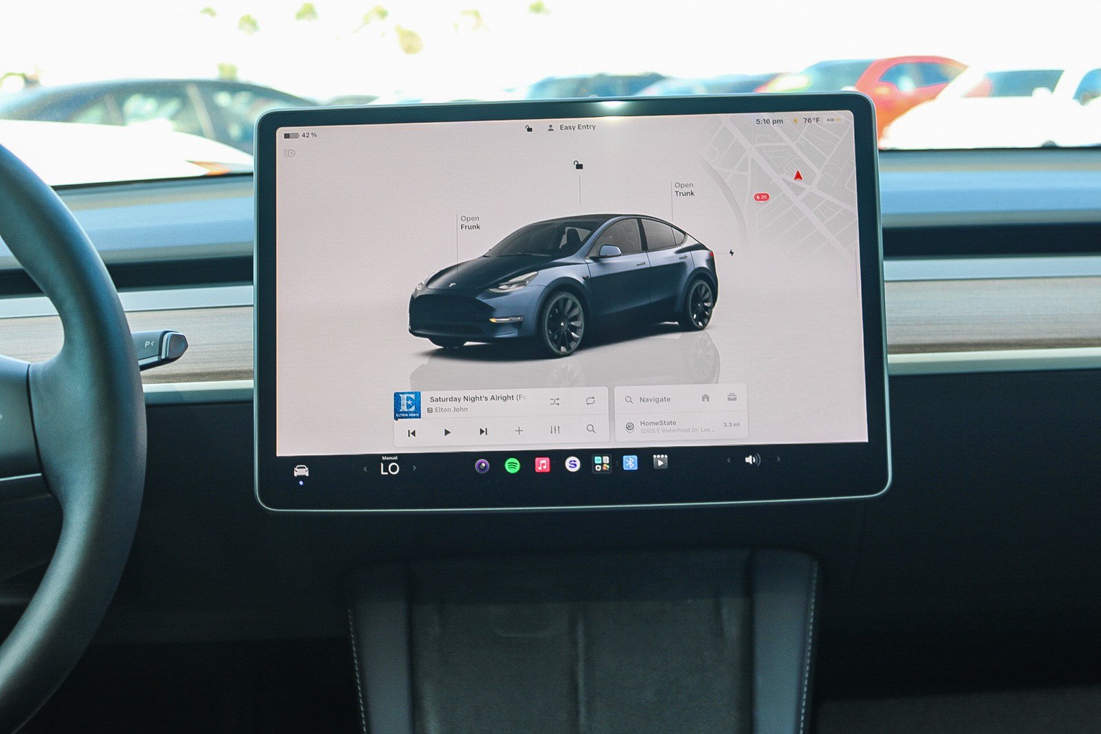 Used 2024 Tesla Model Y Long Range AWD/4WD image 14