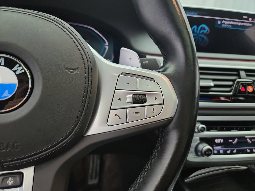 Used 2022 BMW 740i xDrive w/ M Sport Package AWD/4WD image 28