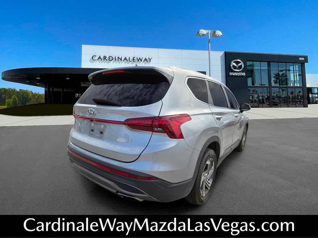 Used 2021 Hyundai Santa Fe SE FWD image 4