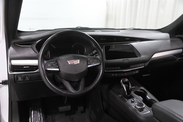 Used 2022 Cadillac XT4 Premium Luxury AWD/4WD image 6