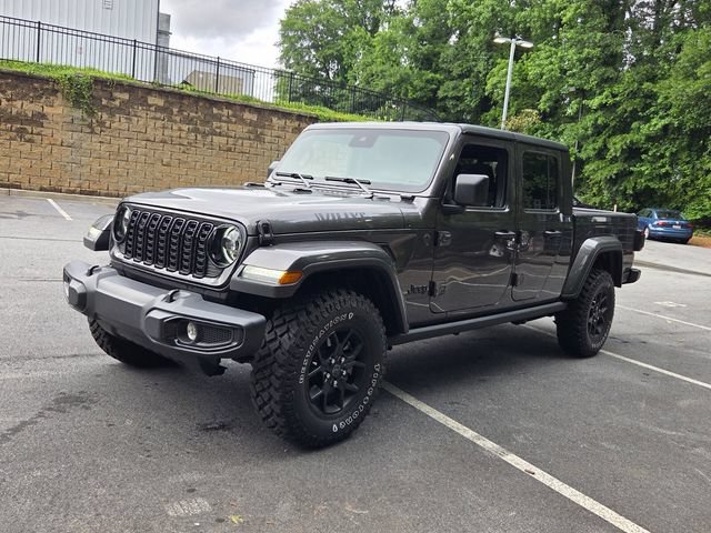 Used 2025 Jeep Gladiator Sport AWD/4WD image 3