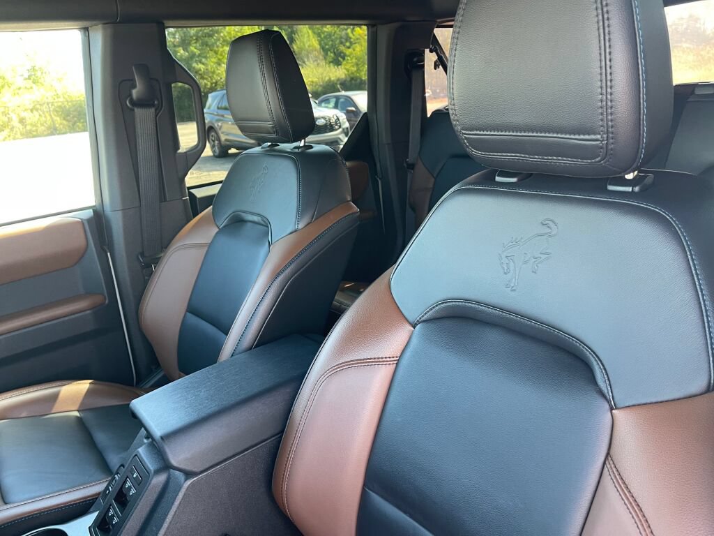 Used 2023 Ford Bronco Outer Banks AWD/4WD image 6