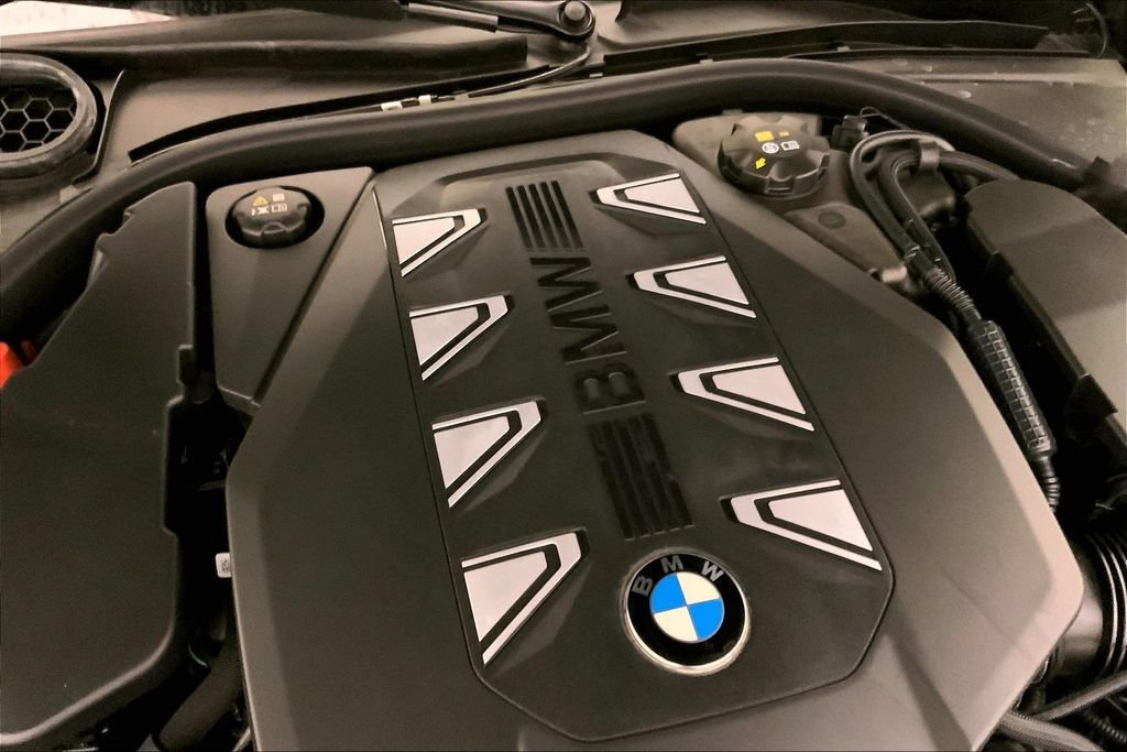 Certified 2023 BMW 760i xDrive w/ Executive Package AWD/4WD image 30