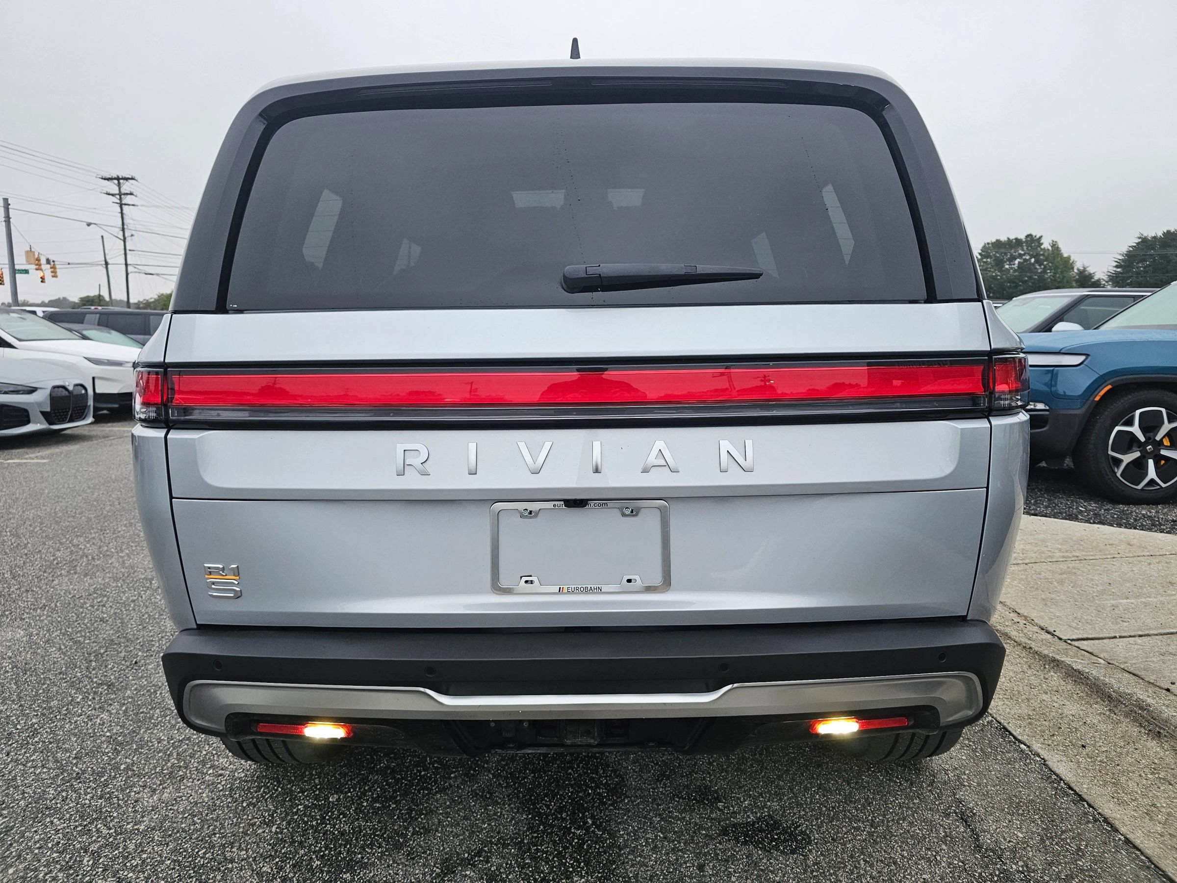 Used 2024 Rivian R1S Adventure Quad AWD/4WD image 4