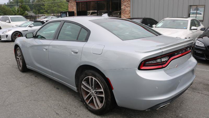 Used 2019 Dodge Charger SXT AWD/4WD image 4