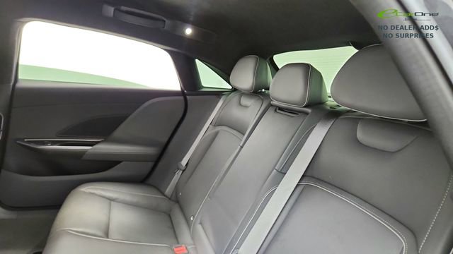 Used 2024 Lucid Air Touring image 29
