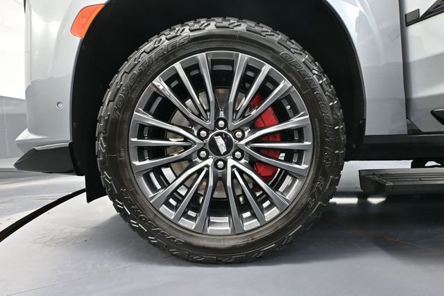 Used 2024 Cadillac Escalade V w/ LPO, ONYX Package AWD/4WD image 20