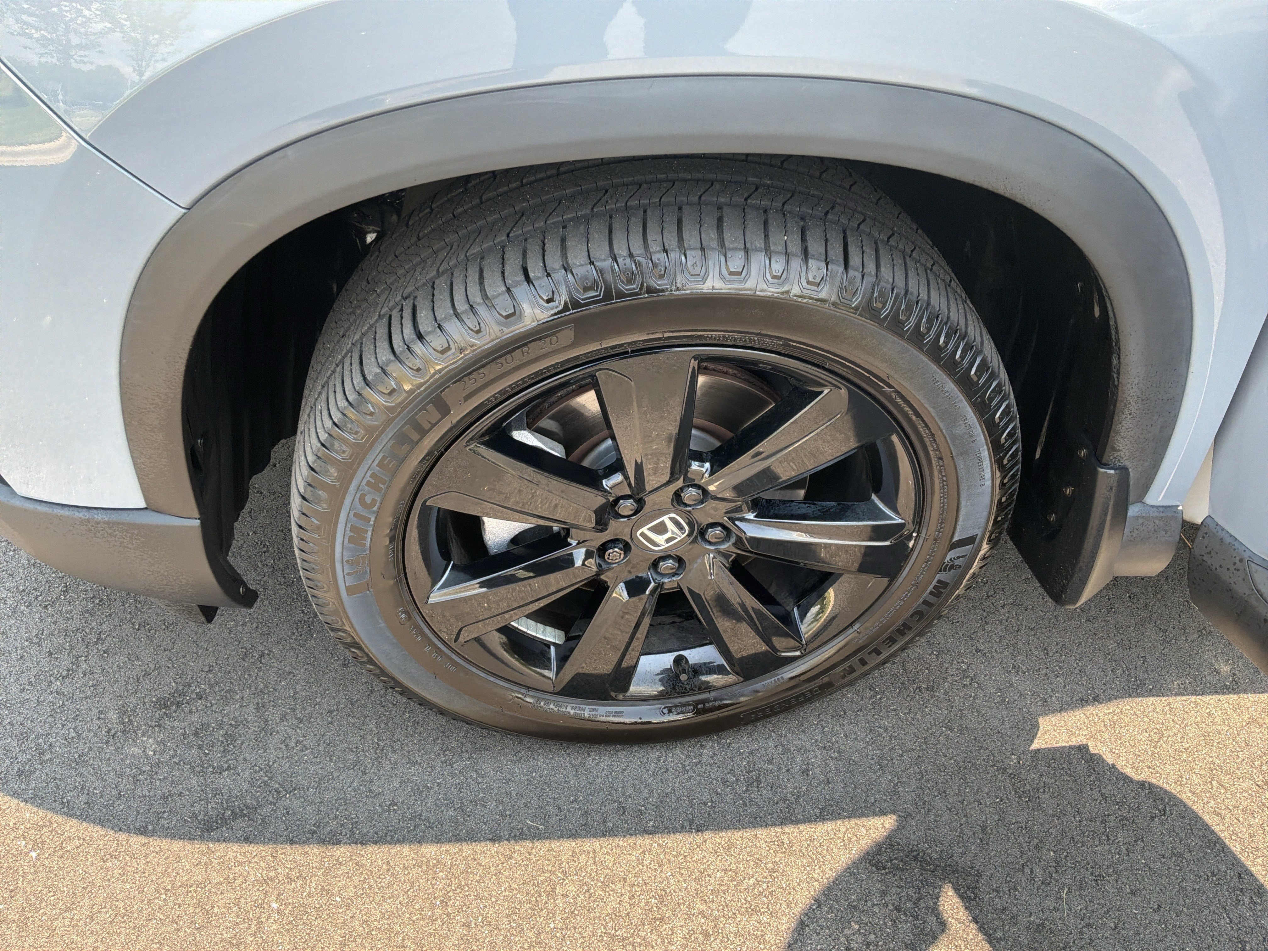 Used 2025 Honda Pilot Black Edition image 13