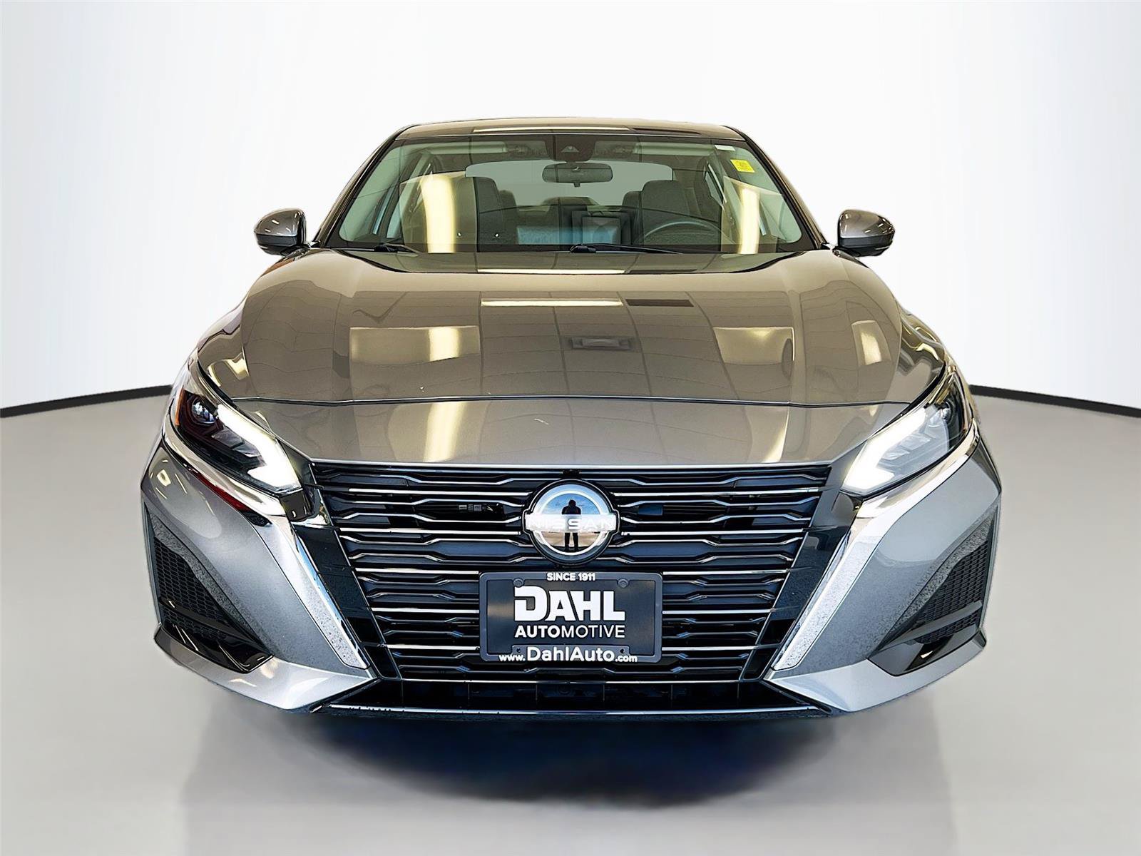 Used 2023 Nissan Altima 2.5 SL AWD/4WD image 3
