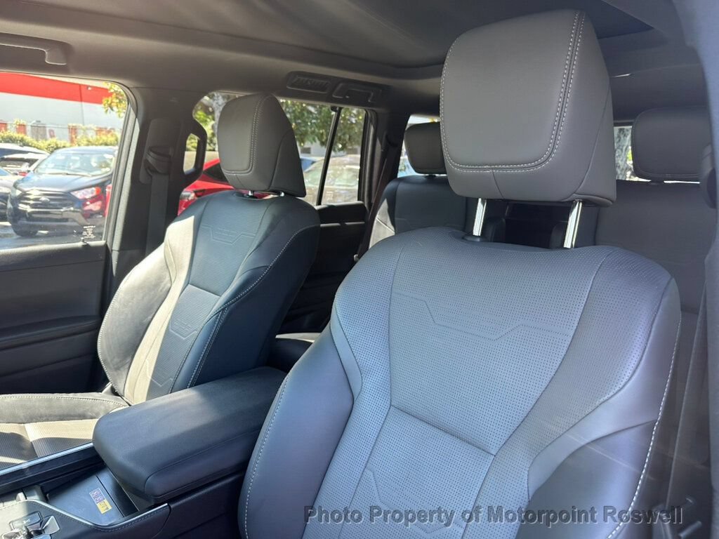 Used 2024 Lexus GX 550 w/ Accessory Package (Z1) AWD/4WD image 12