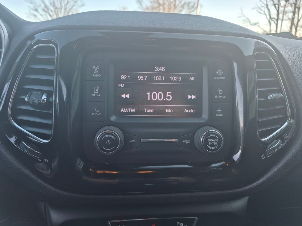 Used 2018 Jeep Compass Altitude image 17