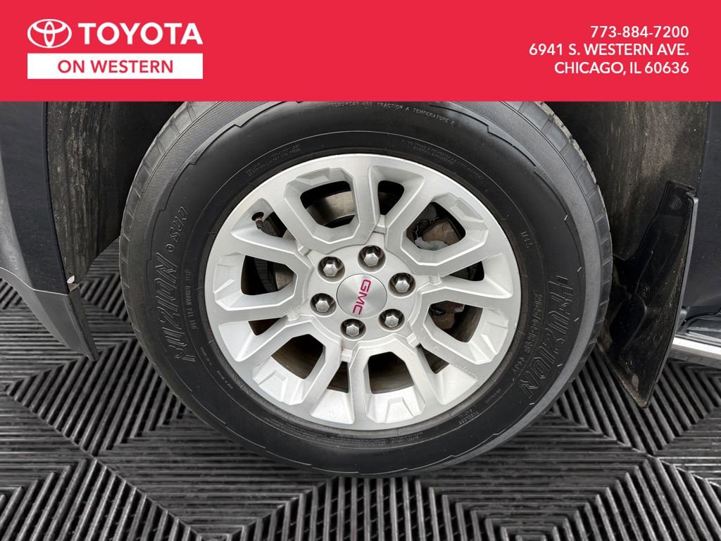 Used 2016 GMC Yukon SLE image 17