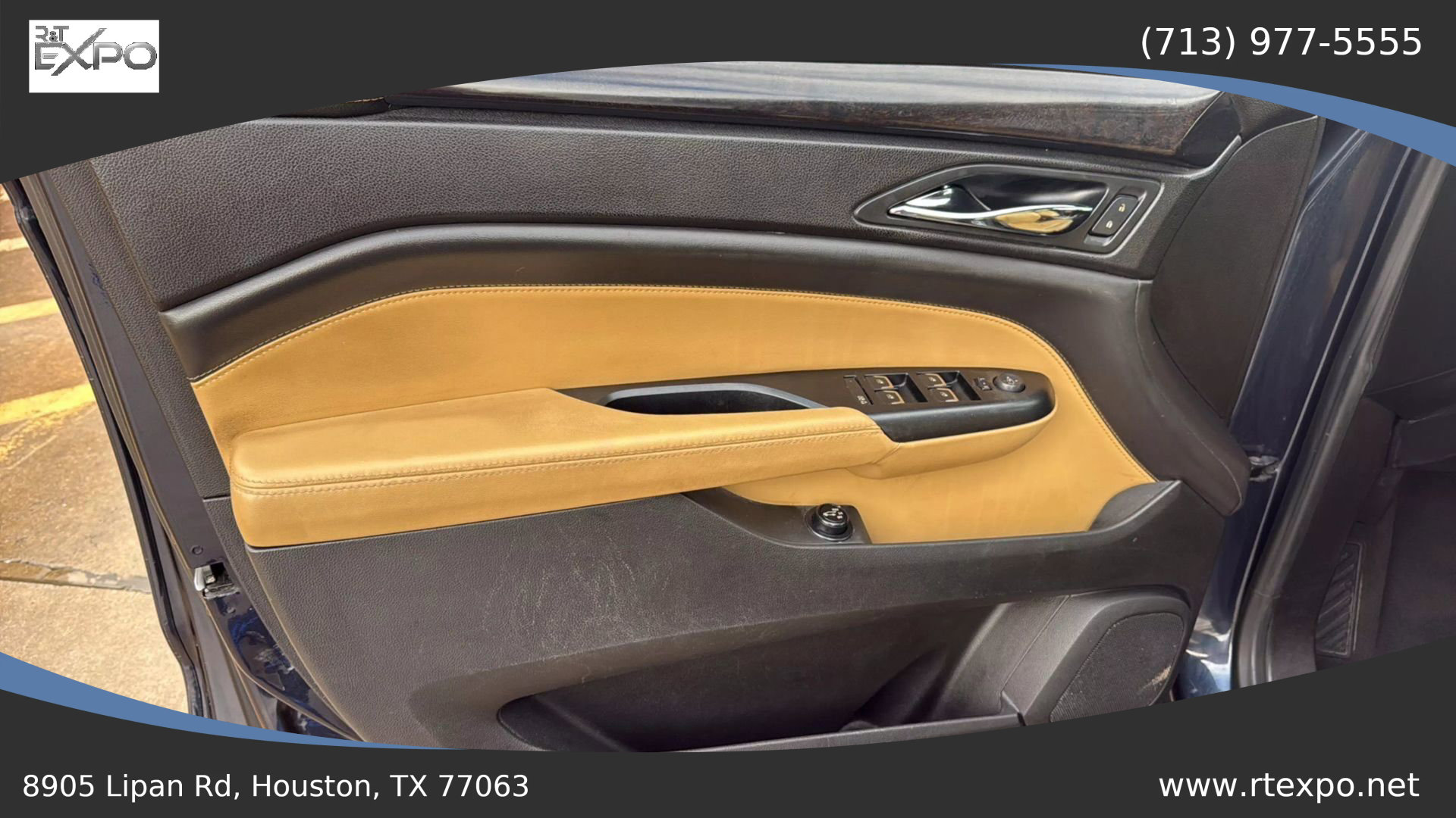 Used 2014 Cadillac SRX Luxury w/ Driver Awareness Package image 18