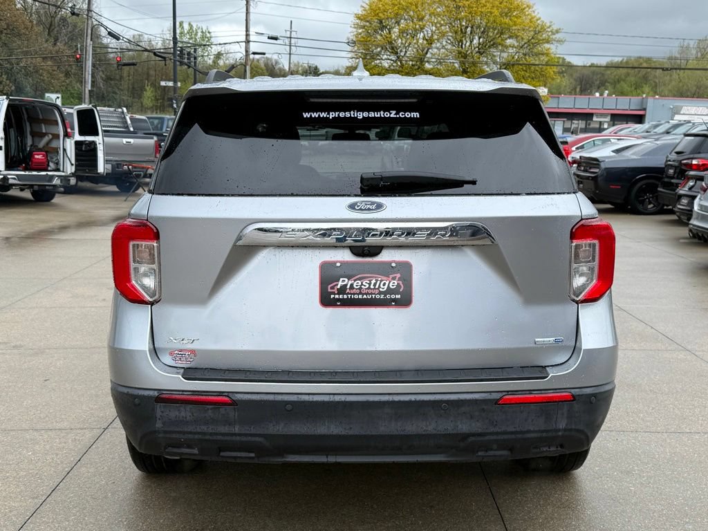 Used 2020 Ford Explorer XLT w/ Comfort Package AWD/4WD image 15
