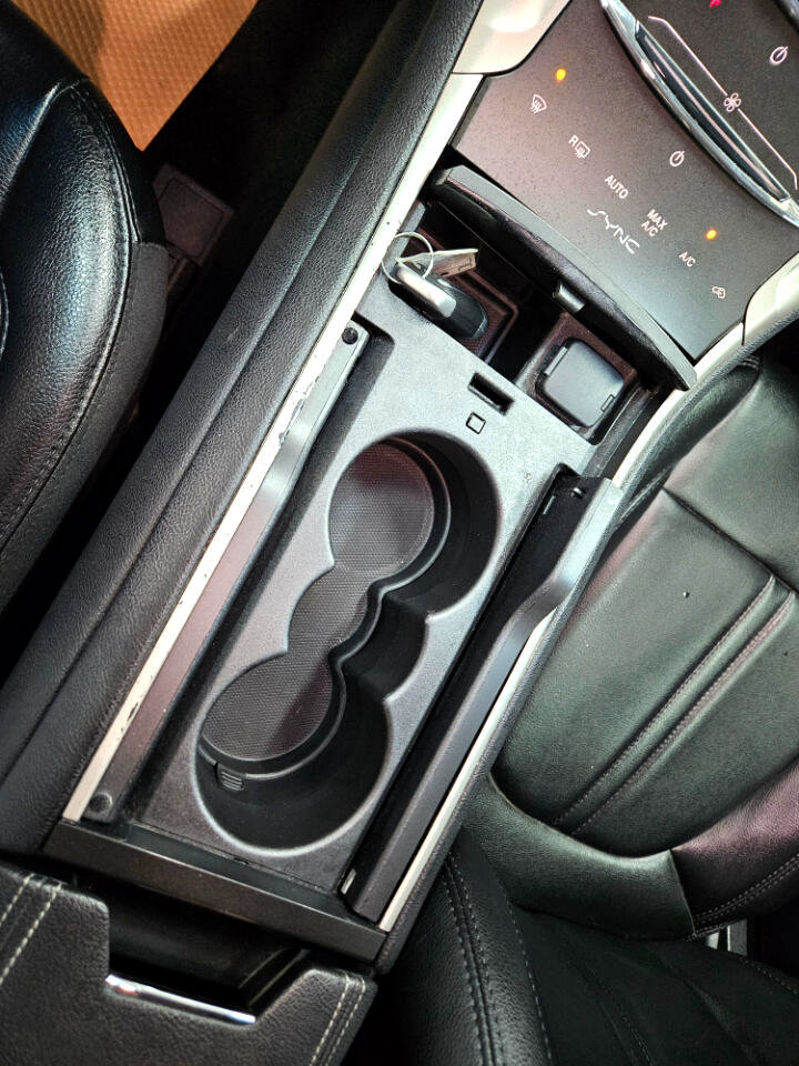 Used 2016 Lincoln MKZ image 30