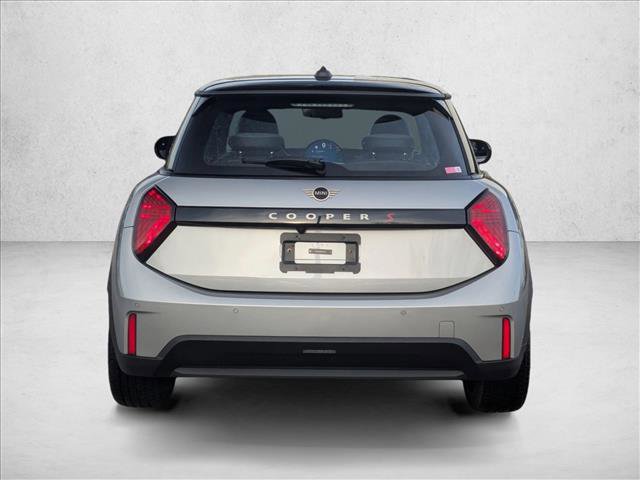Certified 2025 MINI Cooper S image 7