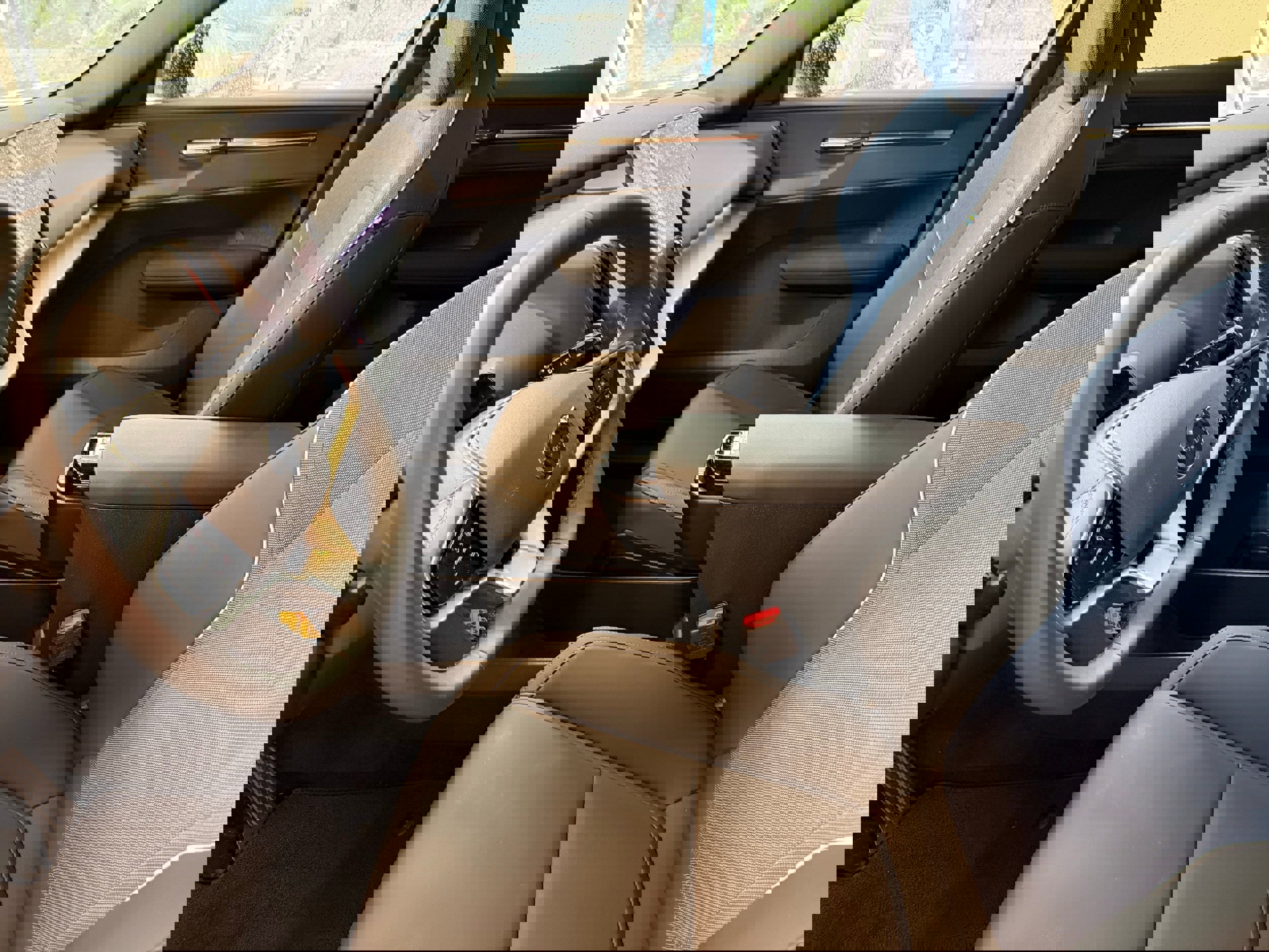 Certified 2025 Volvo EX30 Ultra image 11