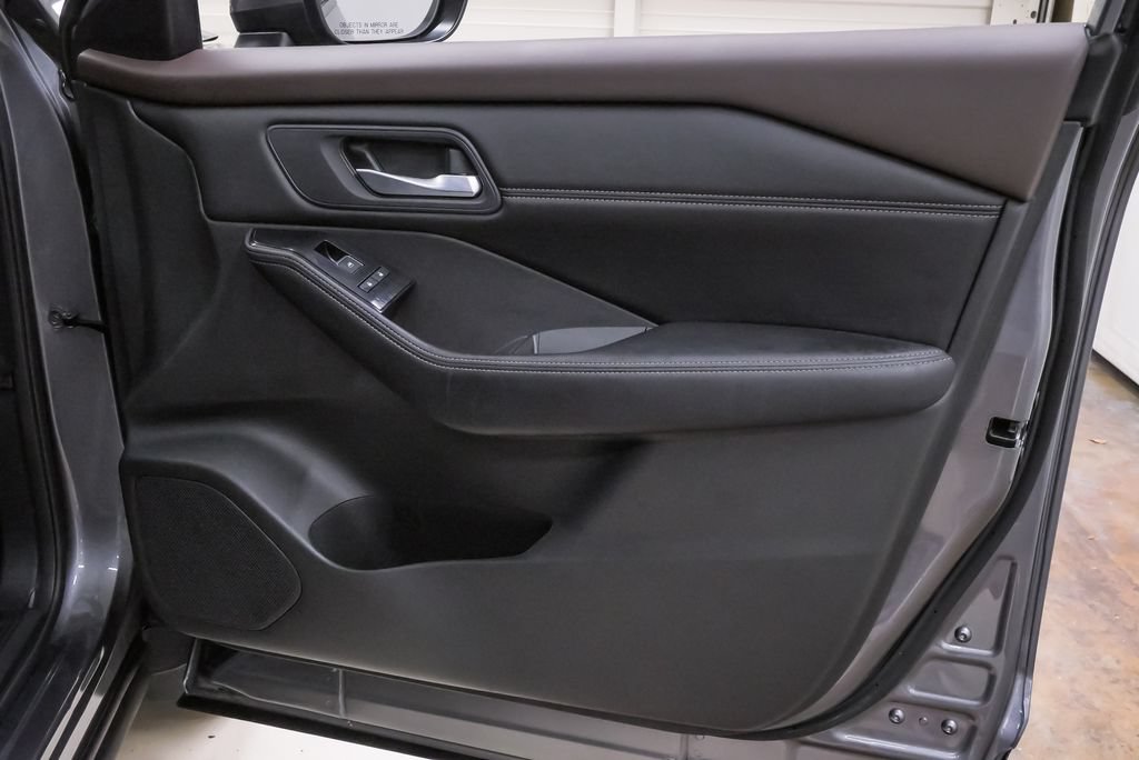 Used 2023 Nissan Rogue SL FWD image 28