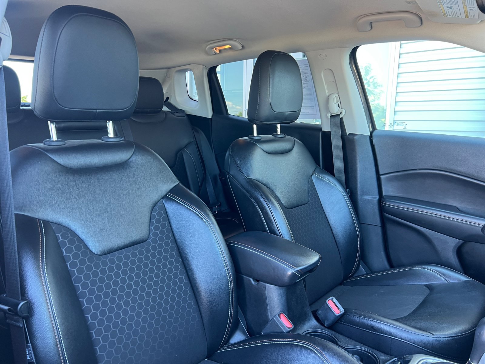 Used 2020 Jeep Compass Latitude FWD image 19