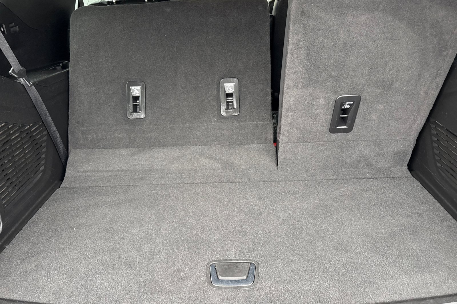 Used 2024 Chevrolet Tahoe Premier image 20