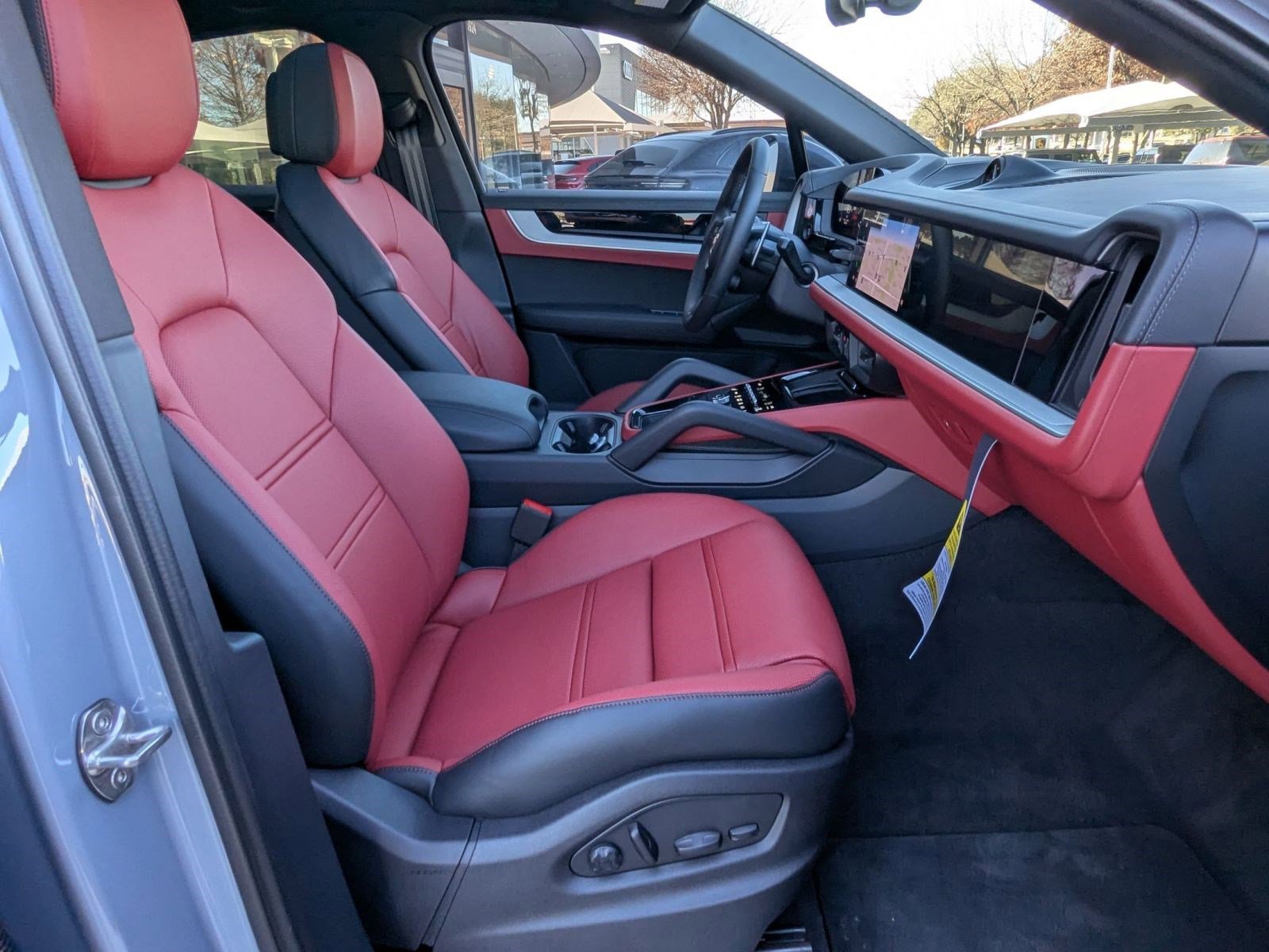 New 2026 Porsche Cayenne Coupe image 25