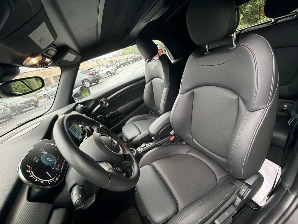 Used 2024 MINI Cooper S FWD image 15