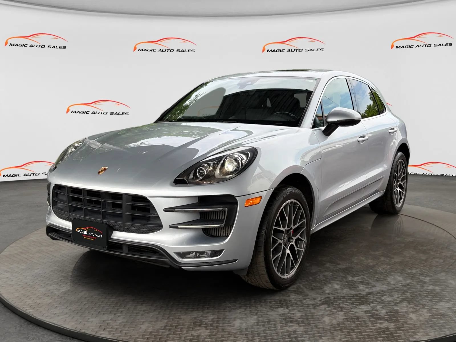 Used 2017 Porsche Macan Turbo AWD/4WD image 1