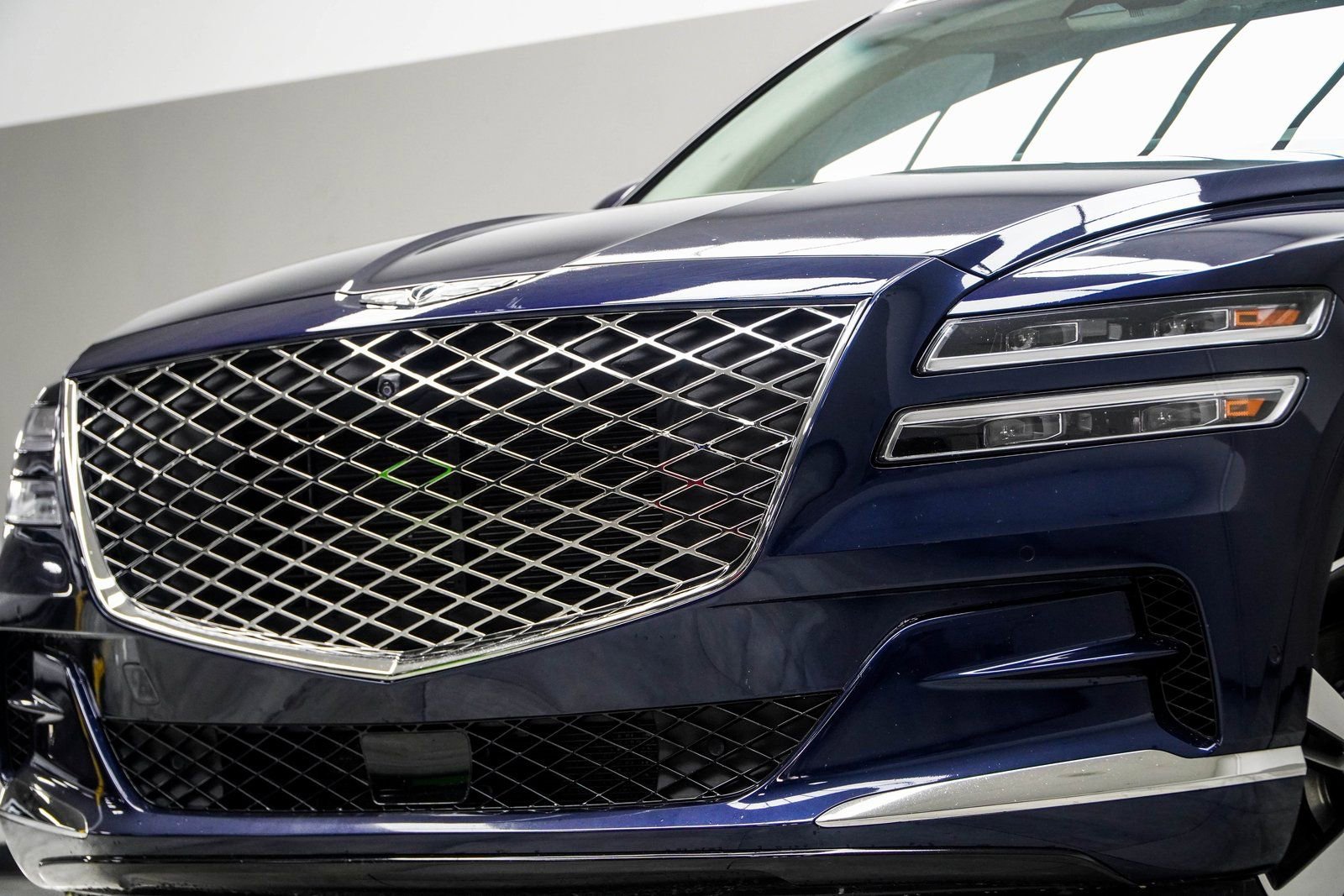 Used 2023 Genesis GV80 2.5T w/ Advanced Package image 2