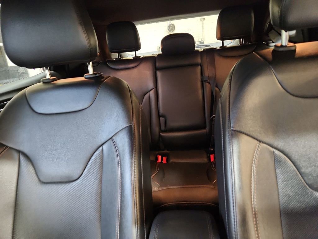 Used 2023 Jeep Compass Limited w/ Elite Group AWD/4WD image 32