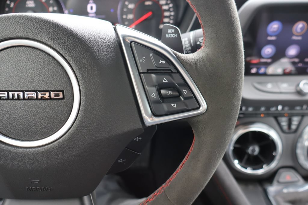 Used 2022 Chevrolet Camaro ZL1 RWD image 8